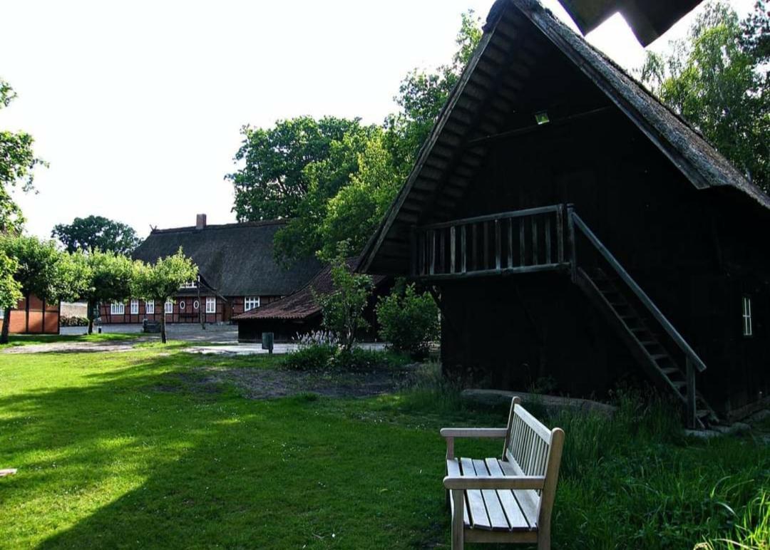 Hotel Kaiserhof ムンスター・イン・ハイデクライス エクステリア 写真