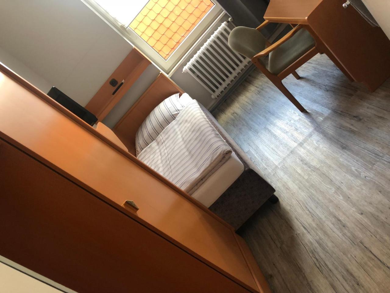Hotel Kaiserhof ムンスター・イン・ハイデクライス エクステリア 写真